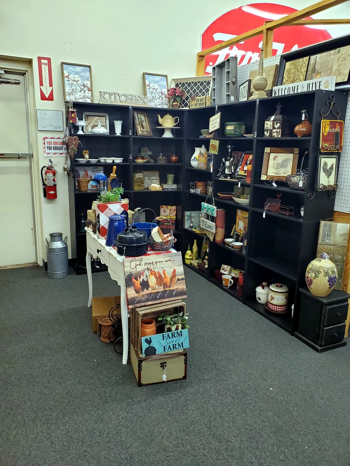 Country Pickins vendor booth
